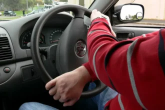 Auto schützen: Die Warnung eines Mechanikers, die du nicht kanntest – "Lenkrad gedreht lassen schädigt dein Fahrzeug"